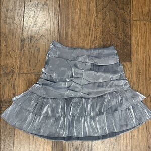 DO+BE Shimmering Silver Ruffled Mini Skirt Size Small